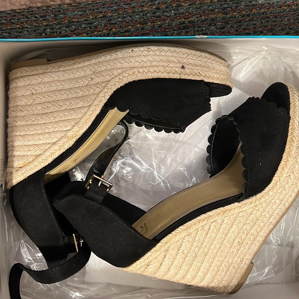 Y Not Wedges